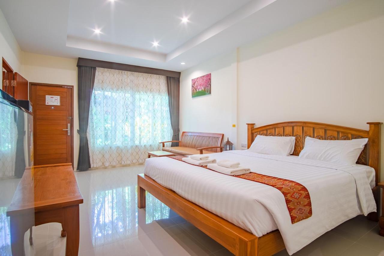Prayai Changthai Resort Phuket ภายนอก รูปภาพ
